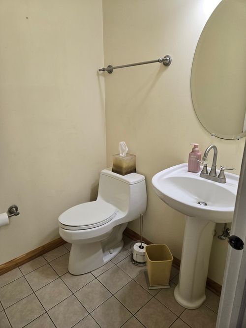 3242 Kenilworth Lane, Montgomery, IL, 60538 | Card Image