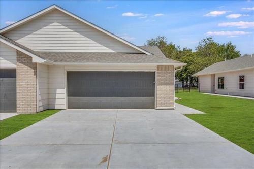 1629 S Limuel St, Wichita, KS, 67235-2016 | Card Image