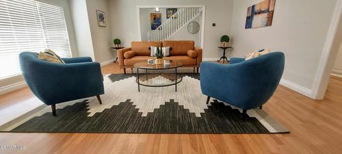 91 Magellan St, Thousand Oaks, CA, 91360-2626 | Card Image