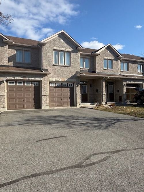 672 Pepperville Crescent E, Kanata, ON, K2M0E4 | Card Image