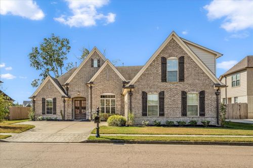9617 Grays Song Dr, Cordova, TN, 38018-7752 | Card Image