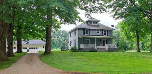 7131 W B Ave, Kalamazoo, MI, 49009-8828 | Card Image