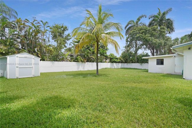 1770 Sw 32 Nd Ct, House other with 3 bedrooms, 2 bathrooms and null parking in Fort Lauderdale FL | Image 25