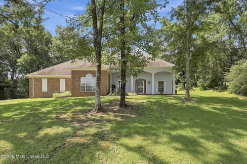1521 Lake Mimosa Dr, Raymond, MS, 39154-8717 | Card Image