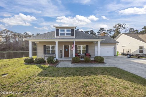 232 Station House Rd, New Bern, NC, 28562-8006 | Card Image