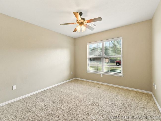 305 Hidden Path, House other with 3 bedrooms, 2 bathrooms and null parking in Ardmore OK | Image 14
