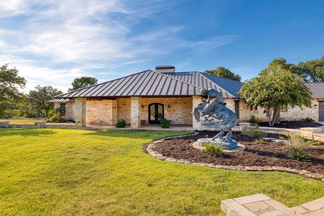 170 Goose Landing Way, Home with 5 bedrooms, 6 bathrooms and 3 parking in Harper TX | Image 9