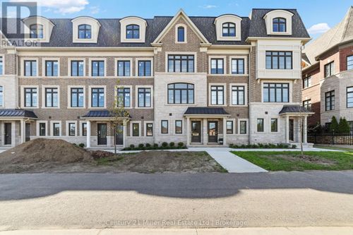 56-2150 Trafalgar Road, Oakville (RO River Oaks), ON, L6H8A5 | Card Image