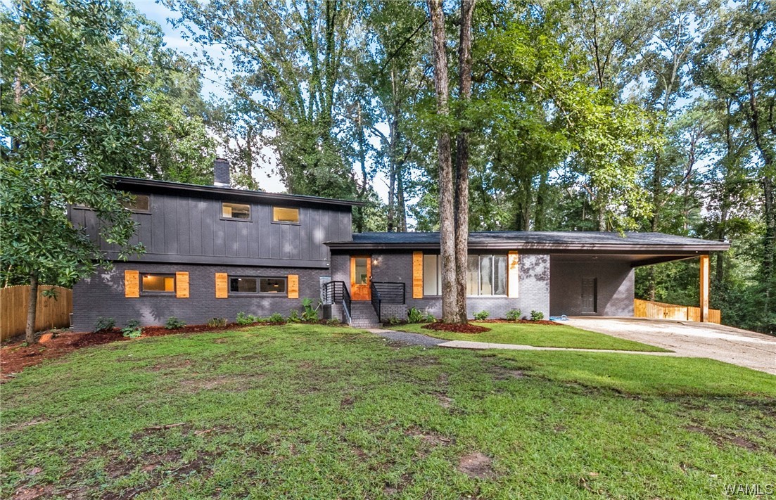 Indian Springs Ave, Northport, AL 35473