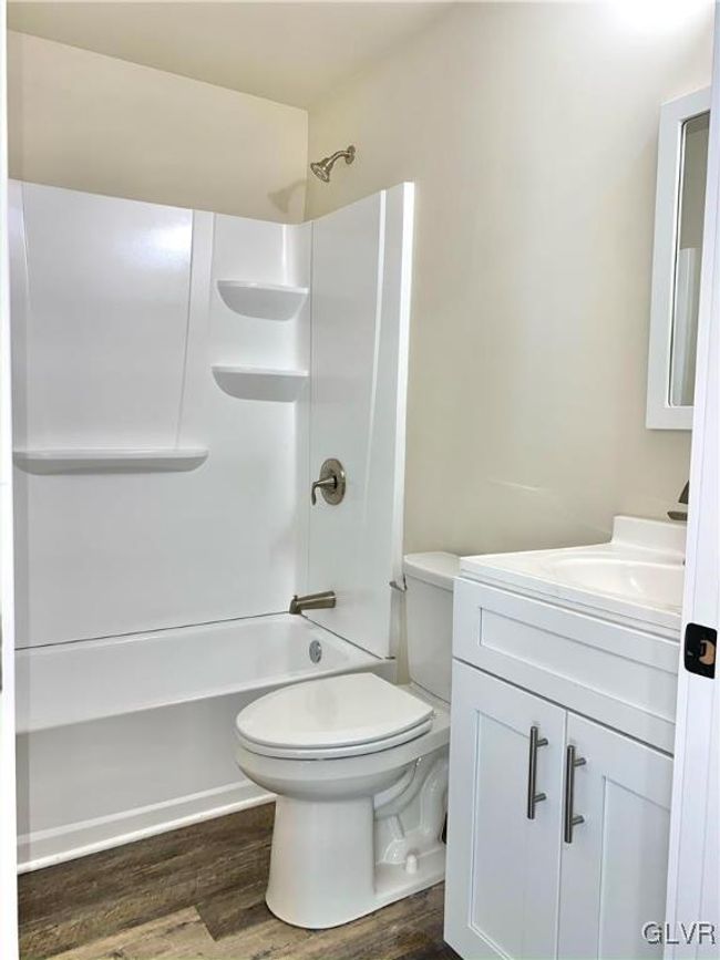 101 N 8 Th St, Condo with 7 bedrooms, 11 bathrooms and null parking in Allentown PA | Image 10