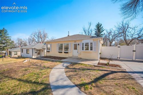 527 W San Miguel St, Colorado Springs, CO, 80905-1033 | Card Image