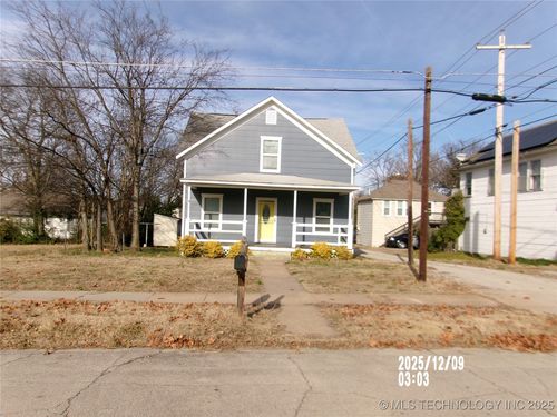 312 10th St, Bartlesville, OK, 74003-4707 | Card Image