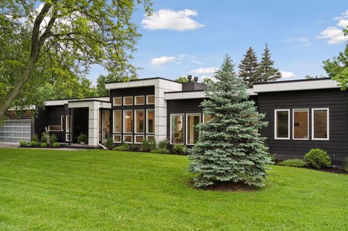 209 Westwood Dr N, Golden Valley, MN, 55422-5260 | Card Image