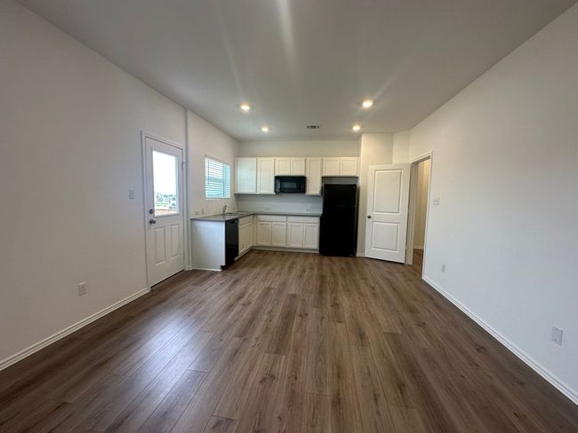 228 Jeffers, House other with 5 bedrooms, 4 bathrooms and 2 parking in Kyle TX | Image 7