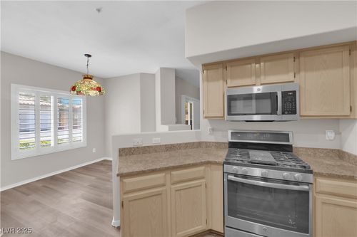 unit-112-6480 Annie Oakley Dr, Las Vegas, NV, 89120-3955 | Card Image