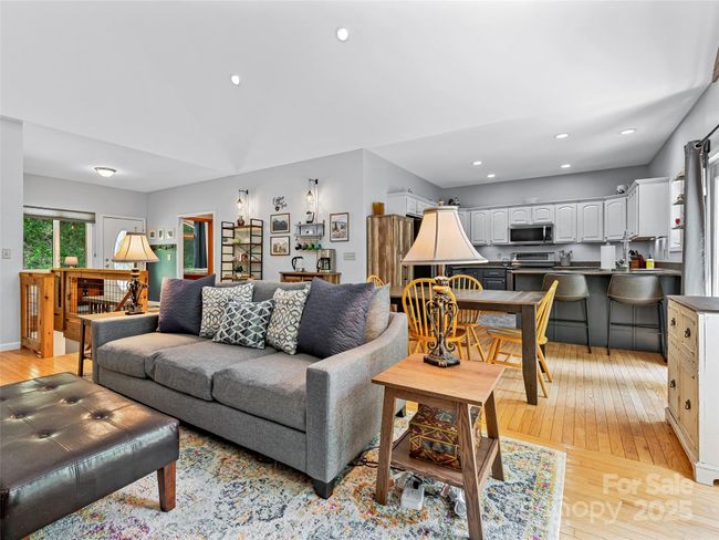 48 Grouse Thicket Rd, House other with 3 bedrooms, 3 bathrooms and null parking in Mars Hill NC | Image 9