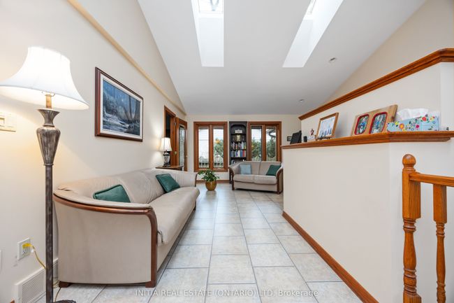 1311 Lakeshore Rd, House other with 3 bedrooms, 2 bathrooms and 4 parking in Sarnia ON | Image 16