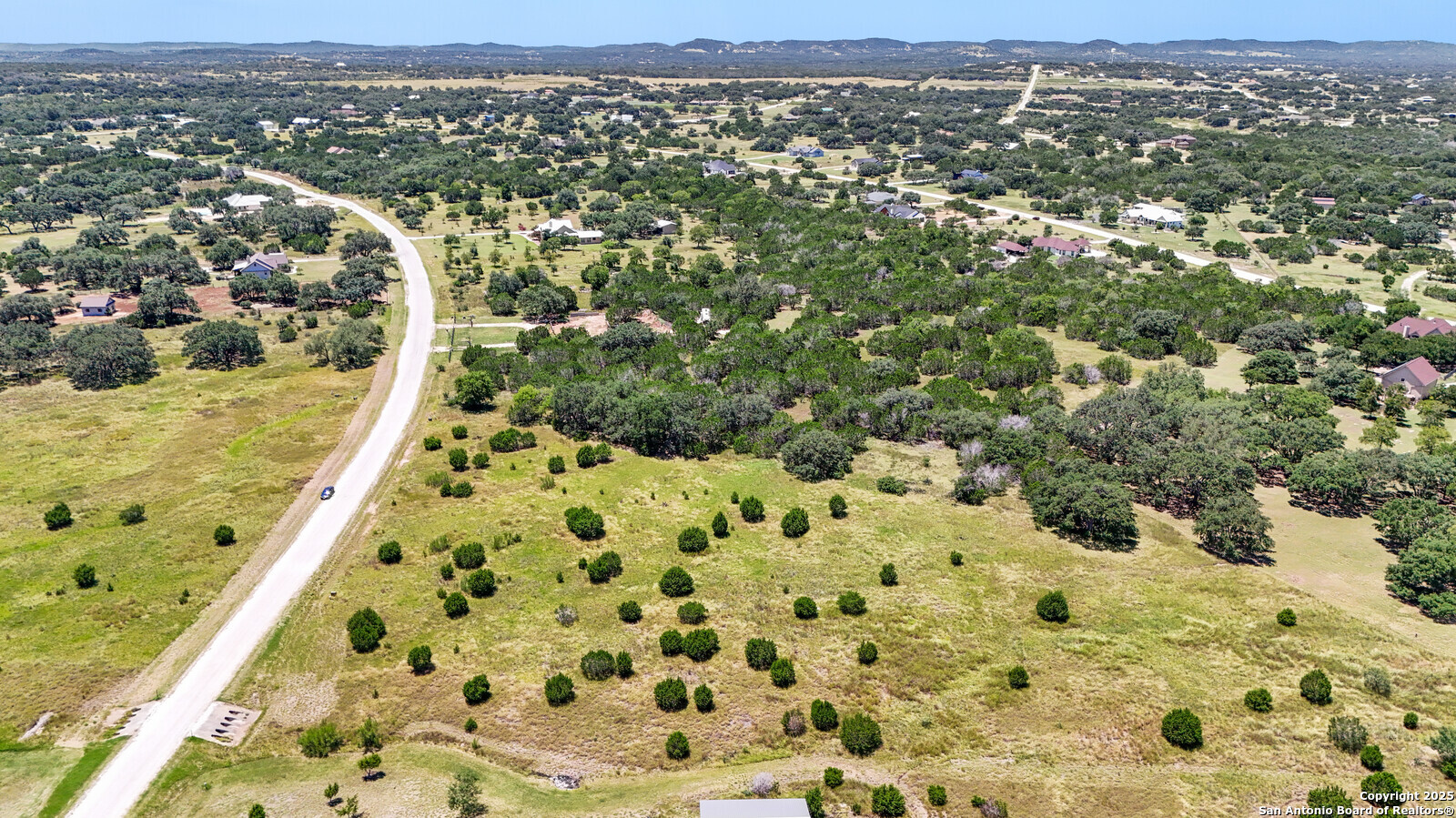 Land in Bandera 3