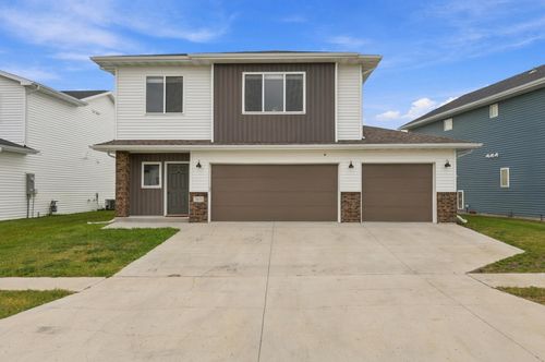 7671 Cub Creek Way, Horace, ND, 58047-5527 | Card Image