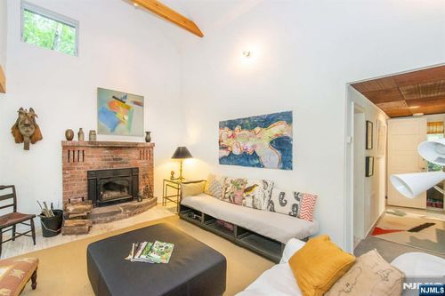 37 North Rd, Haskell, NJ, 07420-1455 | Card Image