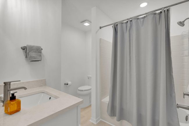 Guest Bath | Image 22