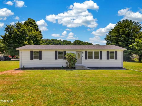 147 Carmon Cir, Tazewell, TN, 37879-4665 | Card Image