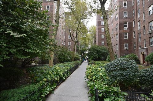 7j-4825 43rd St, Woodside, NY, 11377-6869 | Card Image