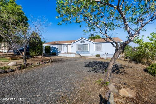 15938 S Black Mountain Rd, Mayer, AZ, 86333-3425 | Card Image