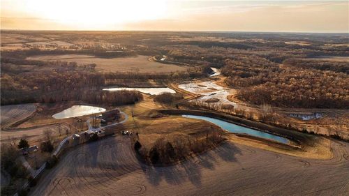 21195 Edgerton Junction Rd, Dearborn, MO, 64439-9004 | Card Image