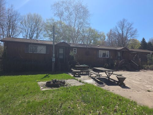 6772 N Claeys Dr, Fountain, MI, 49410-9775 | Card Image