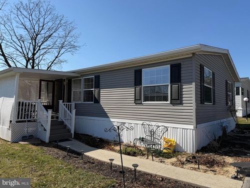 22 Vintage Ln, HONEY BROOK, PA, 19344-9747 | Card Image