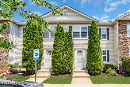 51 Aspen Ct, Lakewood, NJ, 08701-4333 | Card Image