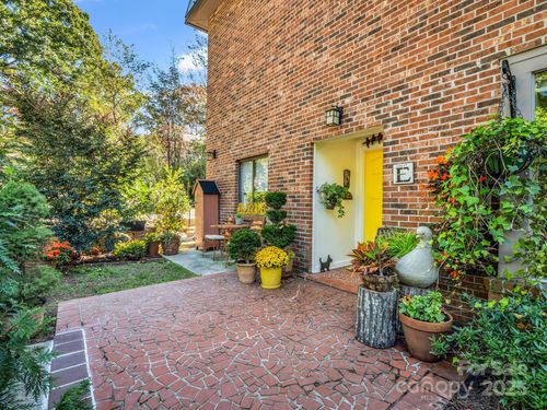 305 Grady Ave, Tryon, NC, 28782-3045 | Card Image