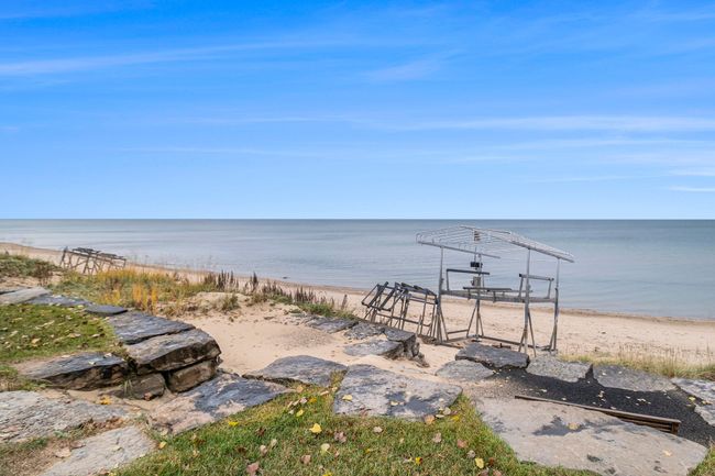 Beach frontage. | Image 32