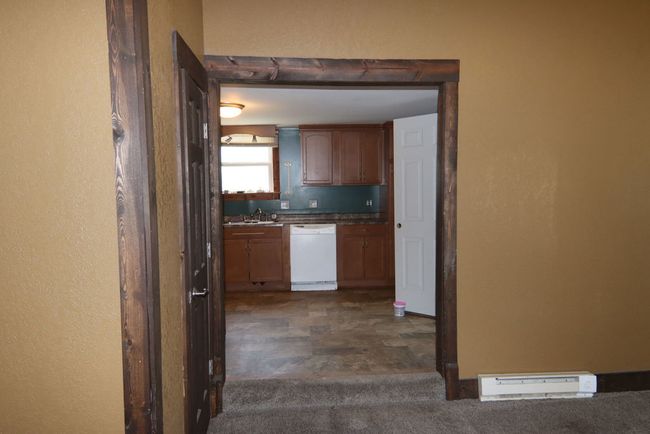 307 S Douglas St, House other with 3 bedrooms, 1 bathrooms and 4 parking in Villa Grove IL | Image 17