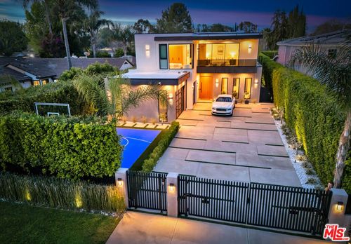 15743 Hesby St, Encino, CA, 91436-1507 | Card Image
