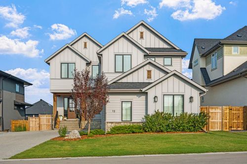 {{alt}} | Card Image