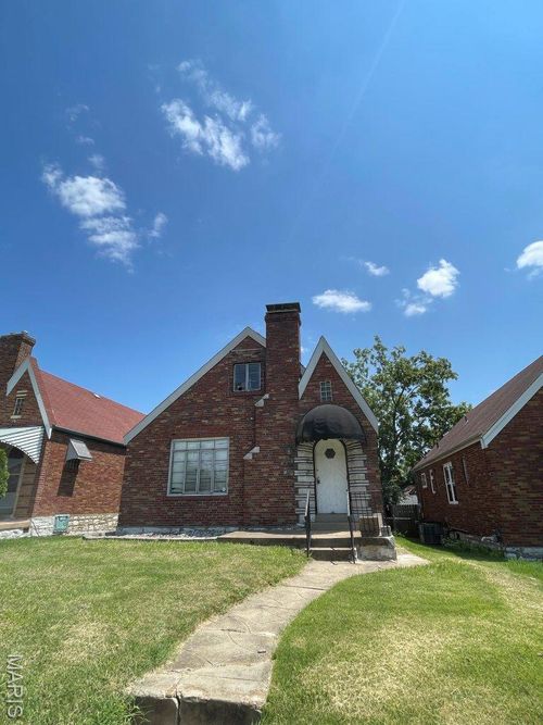 8624 Riverview Blvd, Saint Louis, MO, 63147-1324 | Card Image