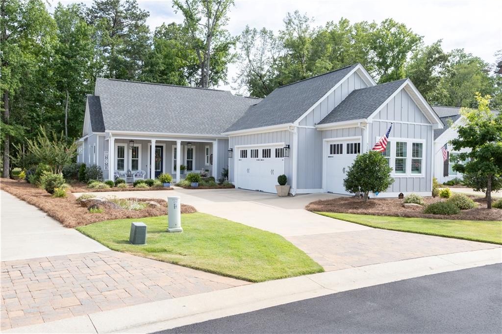 Eagle Trl, Opelika, AL 36801