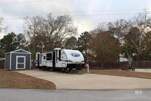 19558 County Road 8, Gulf Shores, AL, 36542-3291 | Card Image