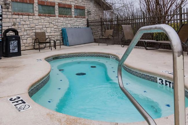 pool 4 | Image 23