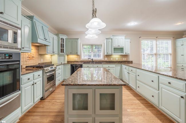 323 Waters Rd, House other with 5 bedrooms, 5 bathrooms and 2 parking in Taylors SC | Image 18