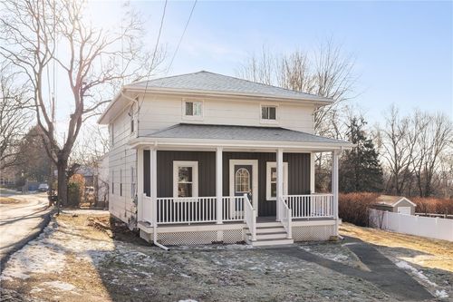 94 Kay St, Cumberland, RI, 02864-2312 | Card Image