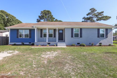 2098 Nc Highway 172, Sneads Ferry, NC, 28460-6623 | Card Image