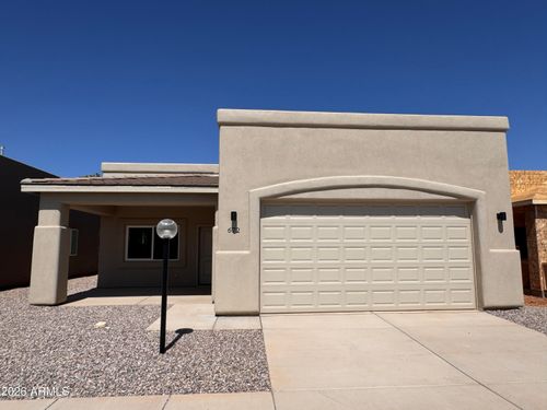 672 S Meadowood Ln, Sierra Vista, AZ, 85635-8376 | Card Image