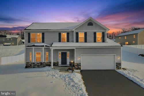 20 Steeple Chase Dr, YORK HAVEN, PA, 17370-8927 | Card Image