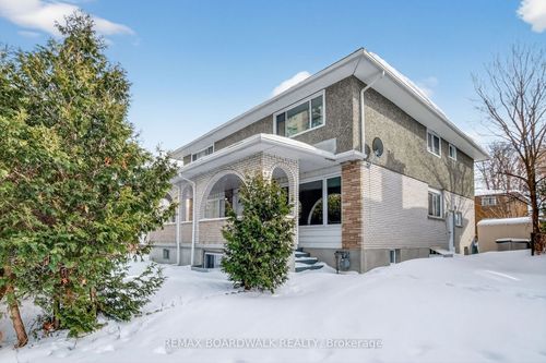 2666 Regina St, Ottawa, ON, K2B6X8 | Card Image