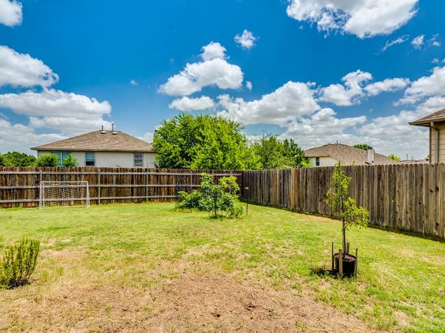 270 Fuchsia St, House other with 3 bedrooms, 3 bathrooms and 6 parking in Kyle TX | Image 31