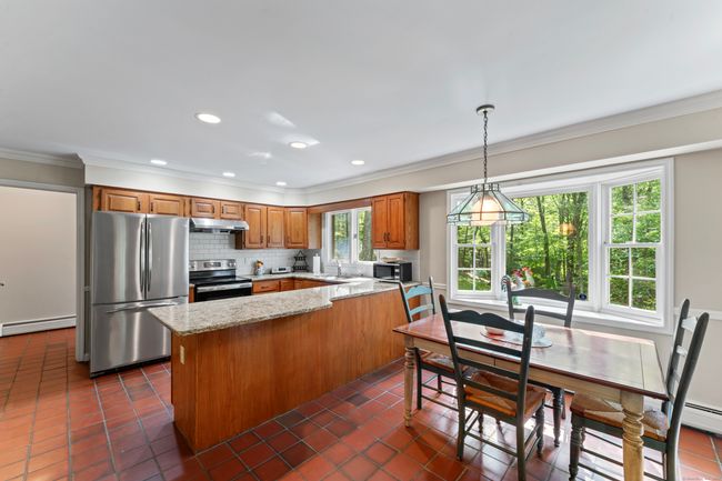 6 Middlebrook Pond Rd, House other with 4 bedrooms, 3 bathrooms and null parking in Redding CT | Image 11