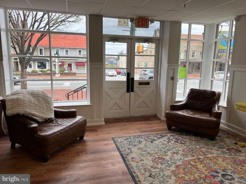 1 W Main St, HUMMELSTOWN, PA, 17036-1530 | Card Image